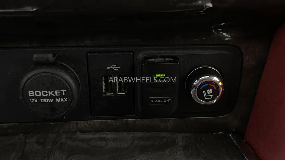 Nissan Patrol 2018 for Sale in Dubai Image-57