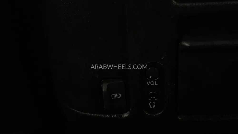 Nissan Patrol 2018 for Sale in Dubai Image-62