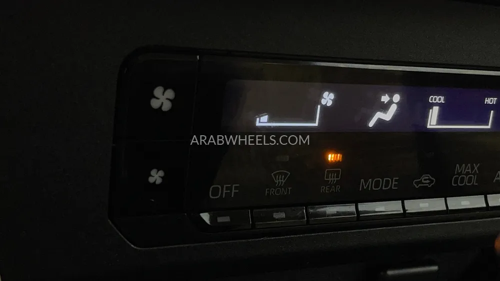 Toyota Yaris 2023 for Sale in Dubai Image-35