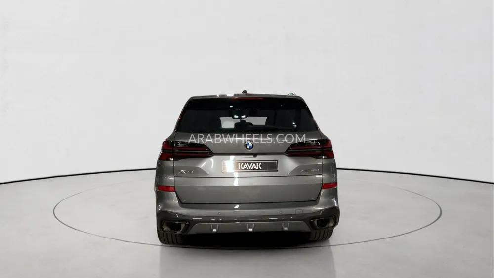 BMW X5 2024 for Sale in Sharjah Image-5