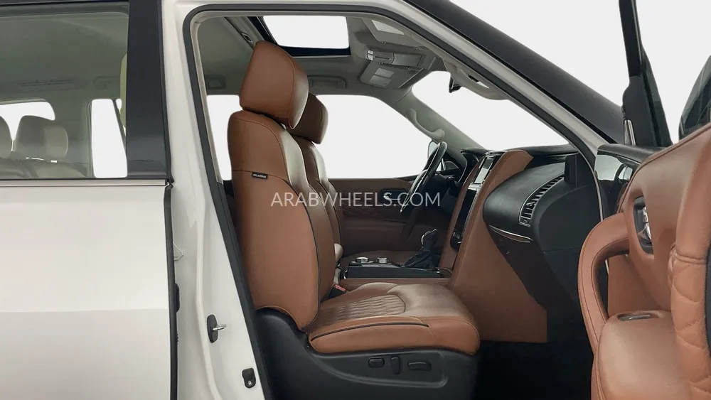 Infiniti QX80 2021 for Sale in Dubai Image-12