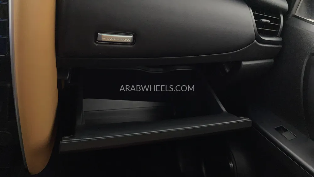 تويوتا فورتشنر 2019 for Sale in دبي Image-28