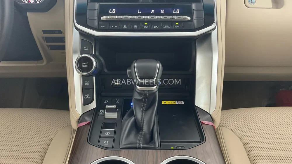 Toyota Land Cruiser 2024 for Sale in Dubai Image-23