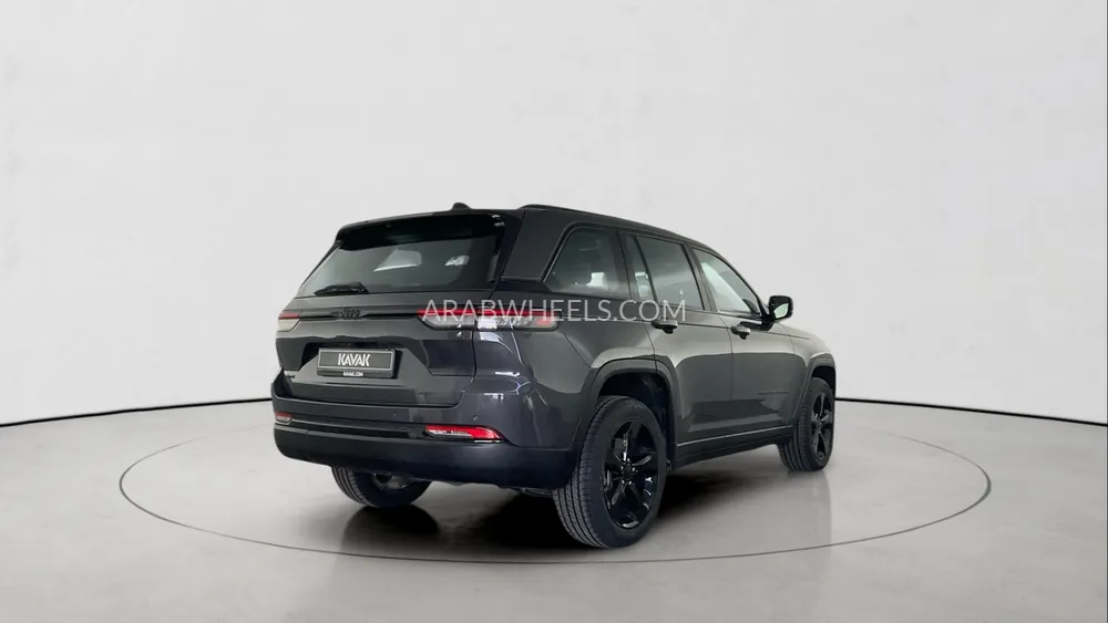 Jeep Grand Cherokee 2022 for Sale in Dubai Image-6