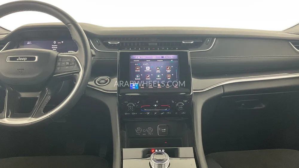 Jeep Grand Cherokee 2022 for Sale in Dubai Image-10