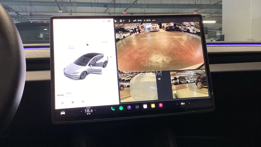 Tesla Model 3 2024 for Sale in Dubai Image-16