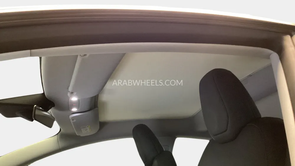 Tesla Model 3 2024 for Sale in Dubai Image-19