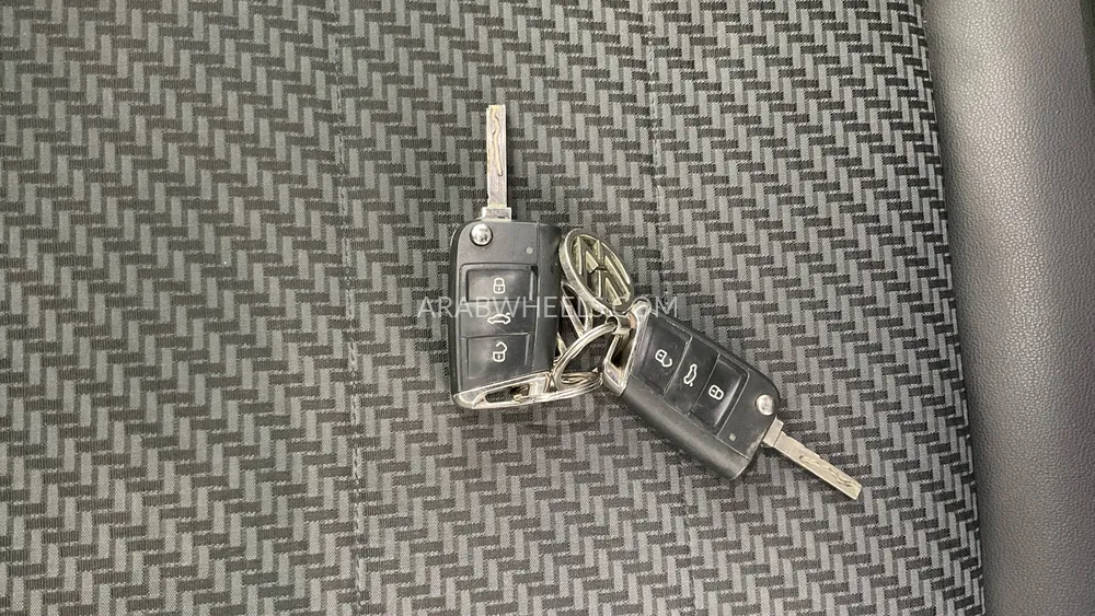 Volkswagen T Roc 2021 for Sale in Dubai Image-17