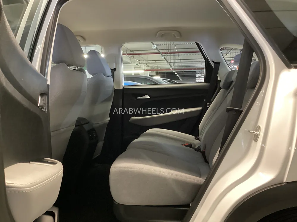 Chevrolet Captiva 2024 for Sale in Sharjah Image-14