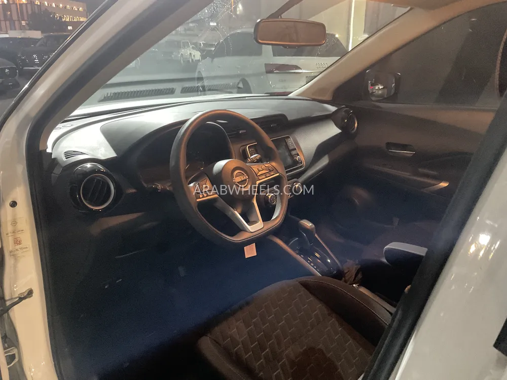 Nissan Kicks 2023 for Sale in Sharjah Image-8