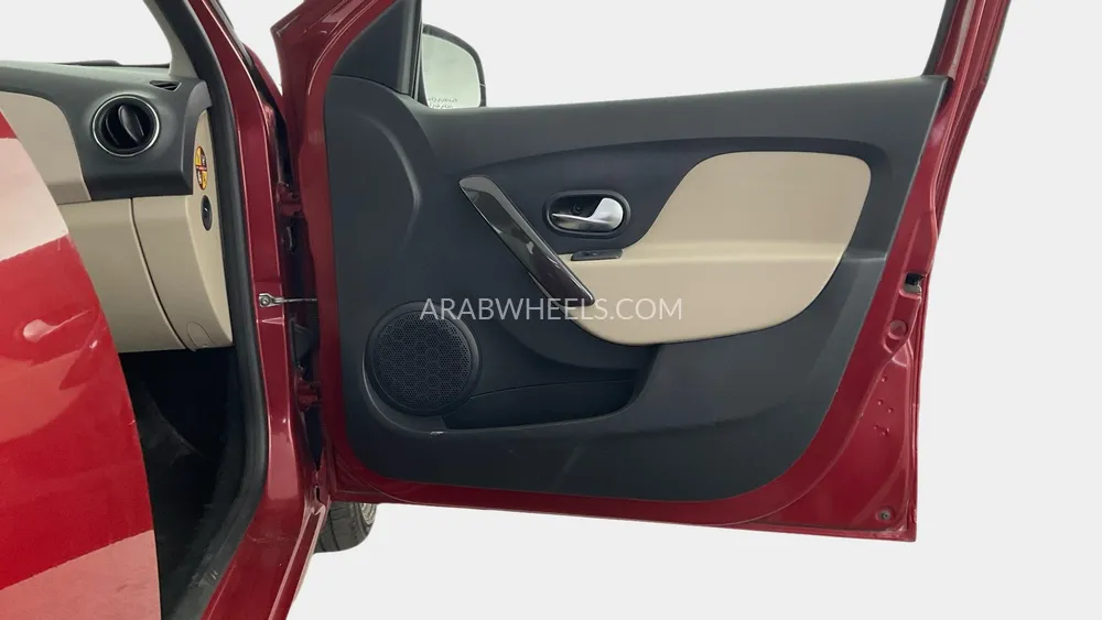 Renault Symbol 2021 for Sale in Sharjah Image-23