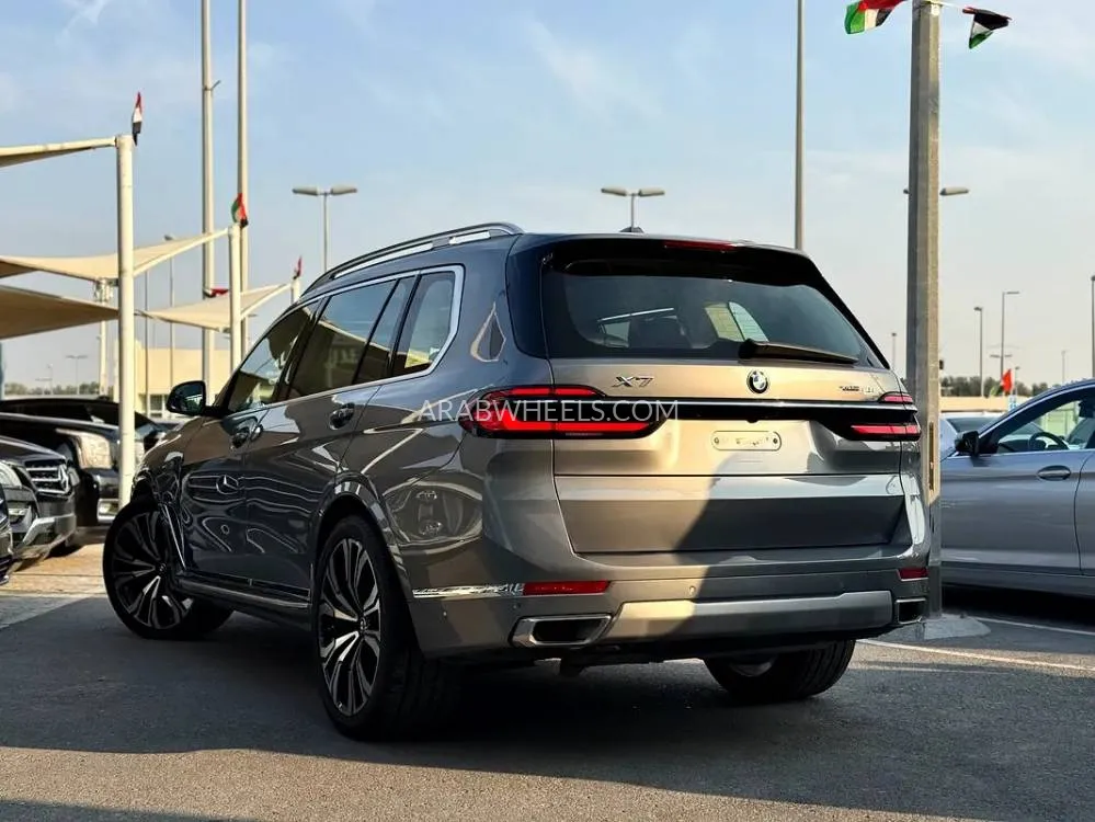 BMW X7 2024 for Sale in Sharjah Image-2
