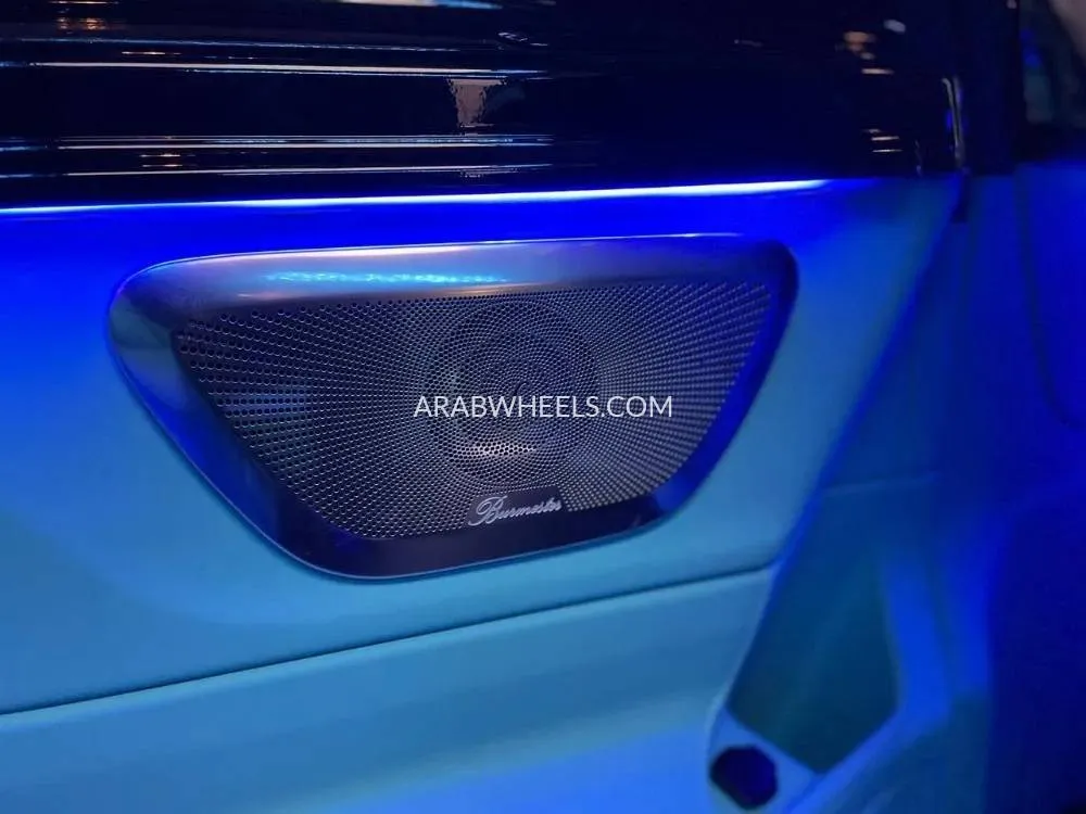 Mercedes Benz Vito 2018 for Sale in Dubai Image-7