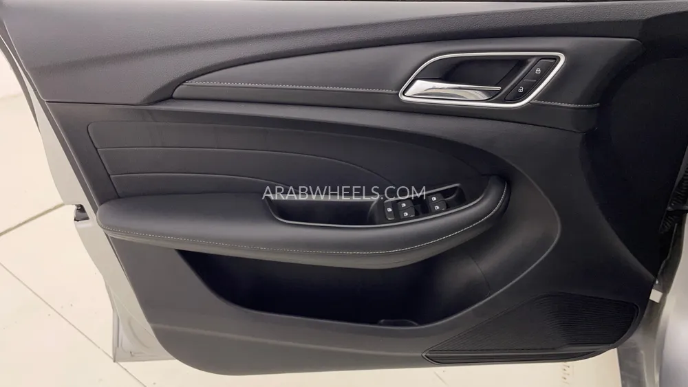 MG 5 2023 for Sale in Dubai Image-17