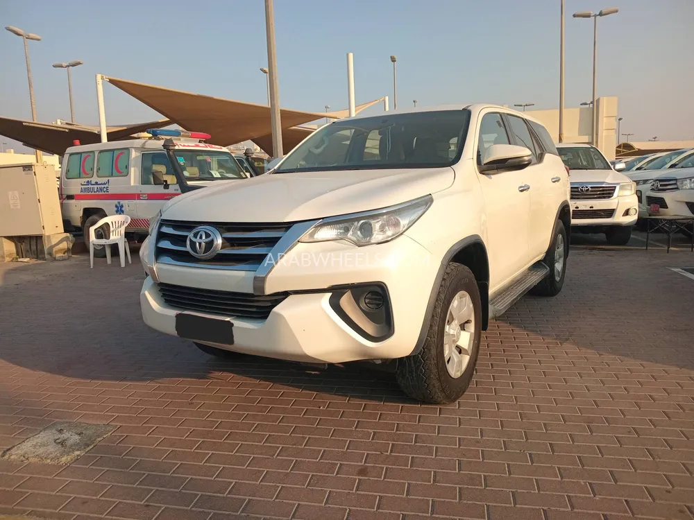 Toyota Fortuner 2018 for Sale in Sharjah Image-4