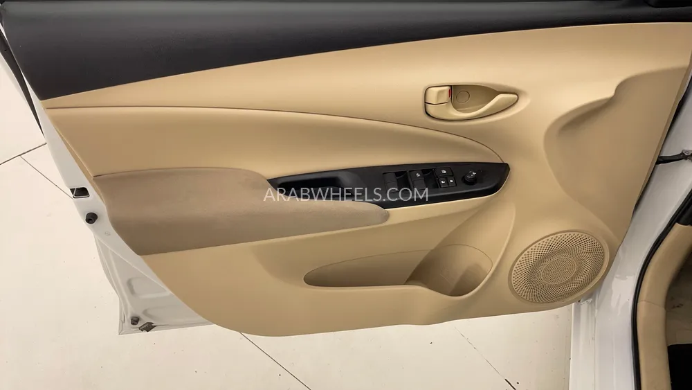 تويوتا يارس 2022 for Sale in دبي Image-17