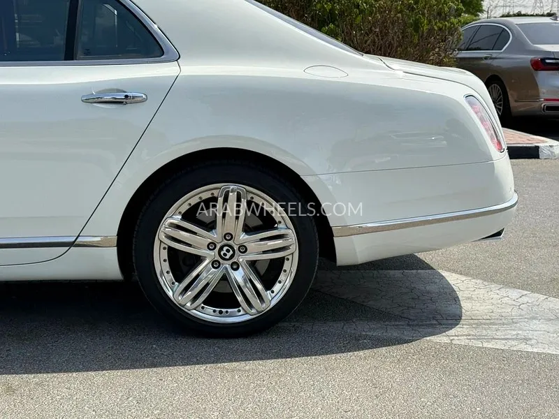 Bentley Mulsanne 2013 for Sale in Dubai Image-4