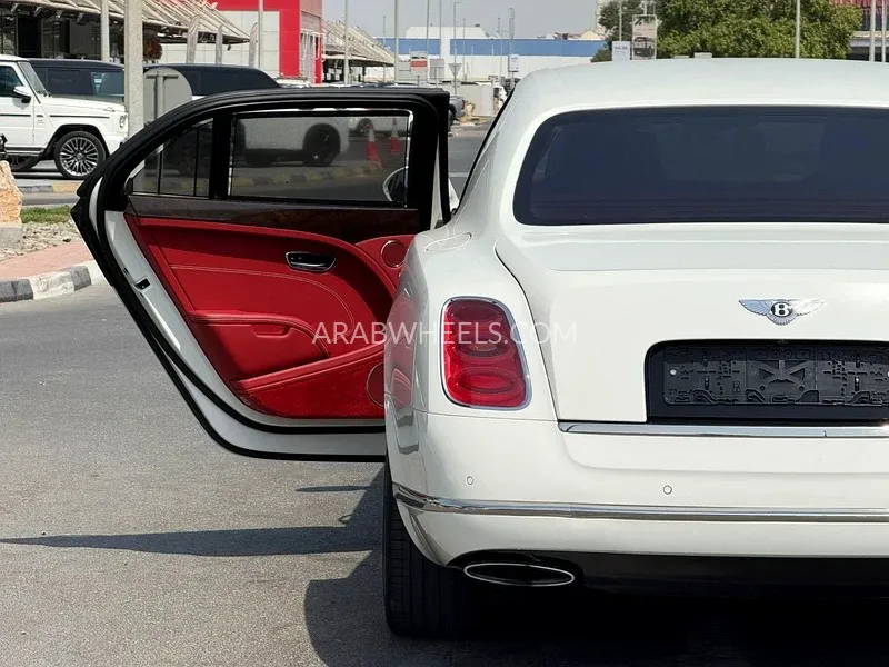 Bentley Mulsanne 2013 for Sale in Dubai Image-18