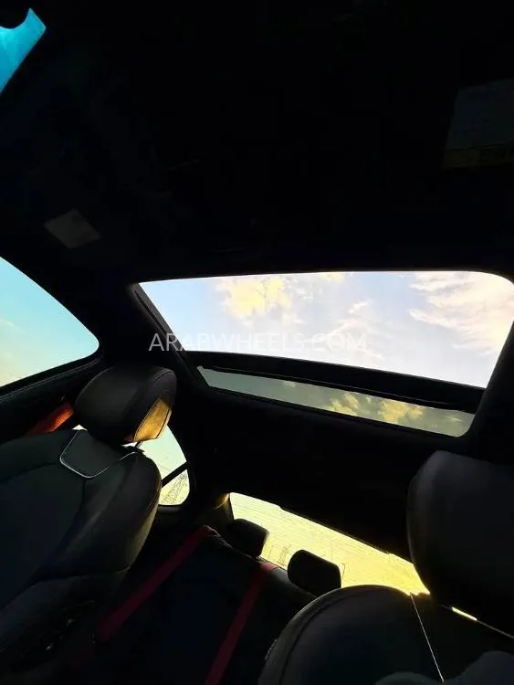 Genesis G70 2023 for Sale in Dubai Image-5