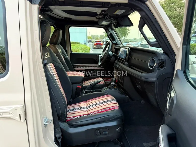 Jeep Wrangler 2024 for Sale in Dubai Image-2