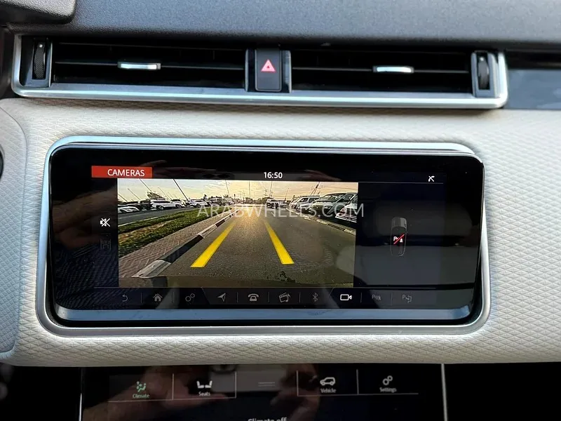 Land Rover Range Rover Velar 2019 for Sale in Dubai Image-13