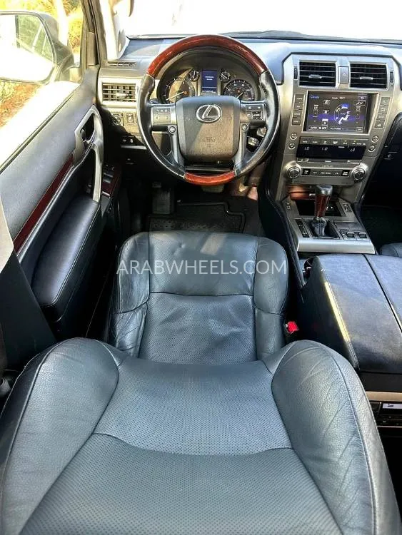 Lexus GX 2018 for Sale in Dubai Image-20