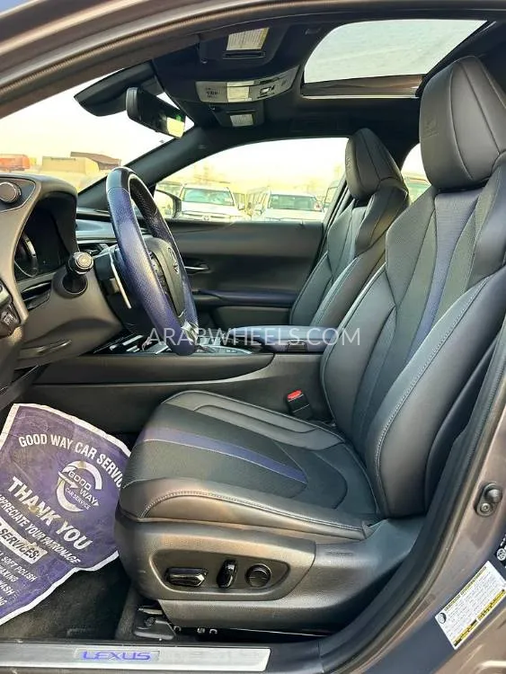 Lexus UX 2022 for Sale in Dubai Image-12
