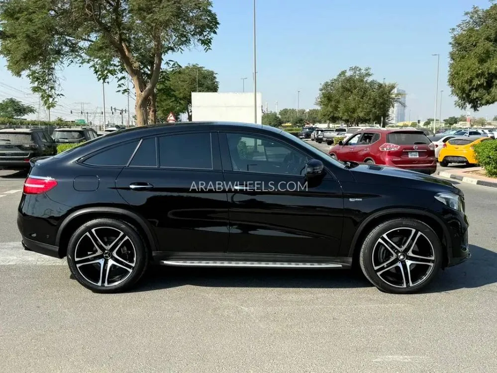 Mercedes Benz GLE Class 2018 for Sale in Dubai Image-6