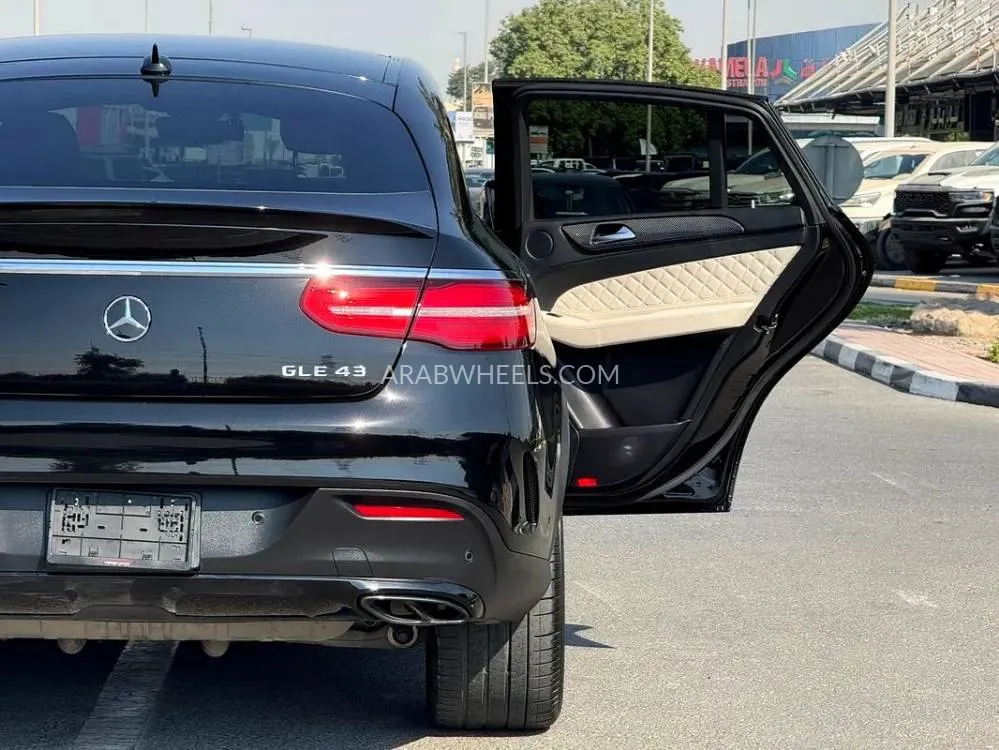 Mercedes Benz GLE Class 2018 for Sale in Dubai Image-7