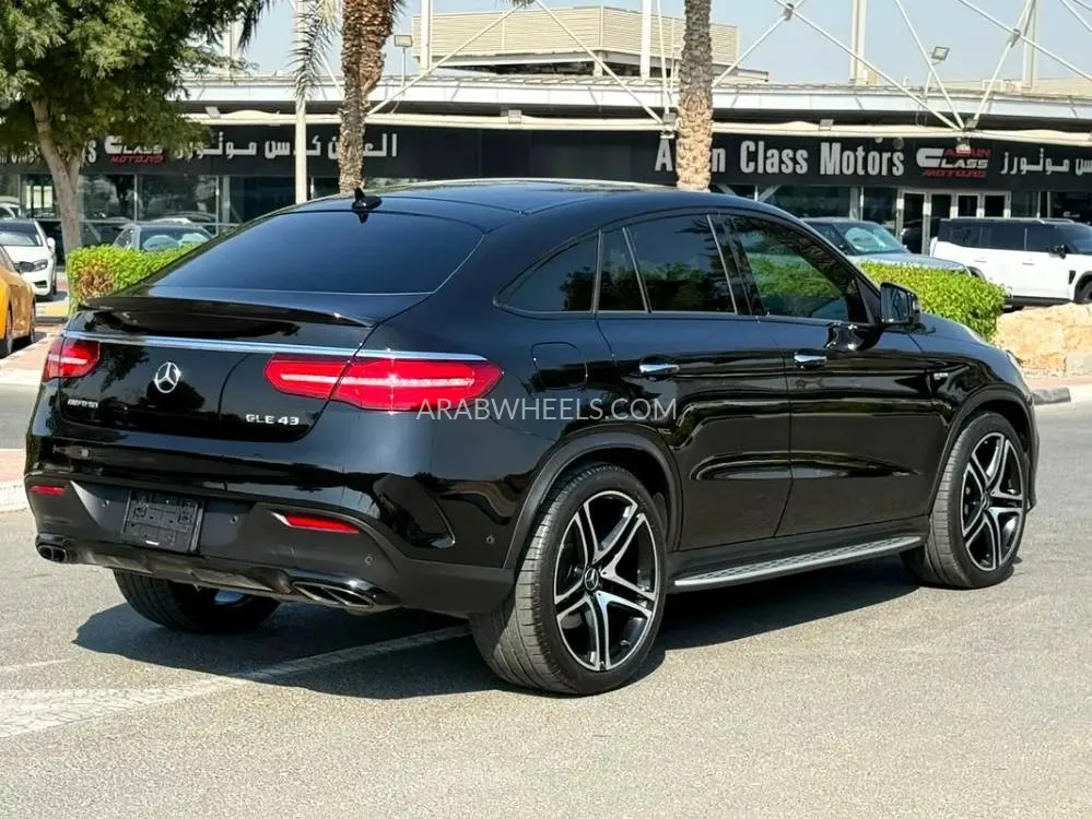 Mercedes Benz GLE Class 2018 for Sale in Dubai Image-9