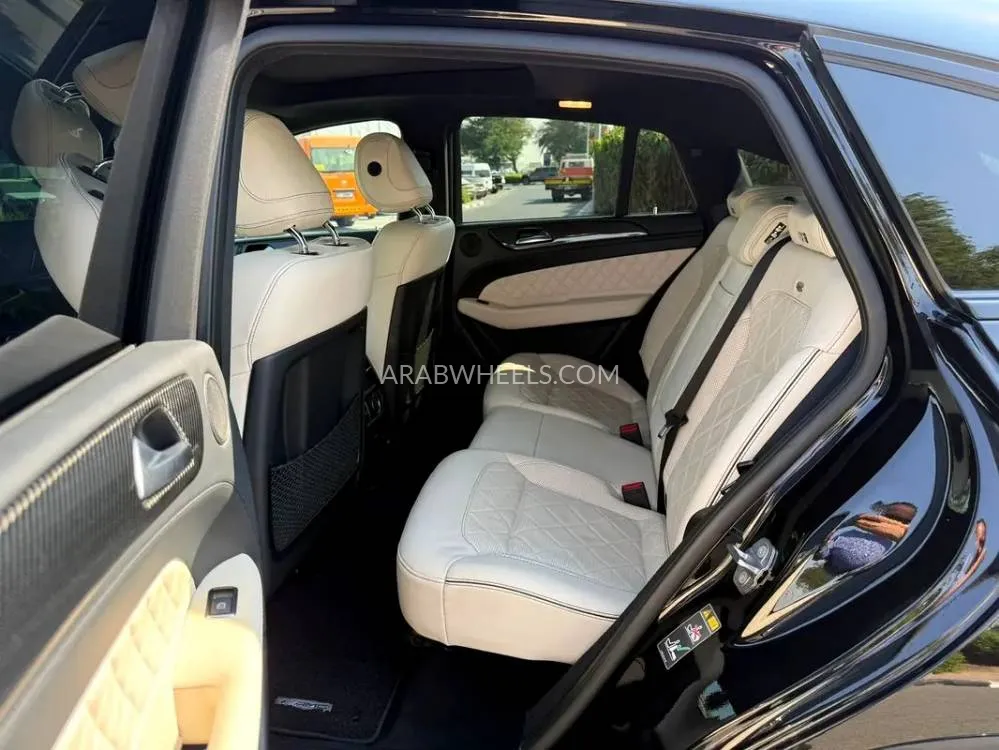 Mercedes Benz GLE Class 2018 for Sale in Dubai Image-10