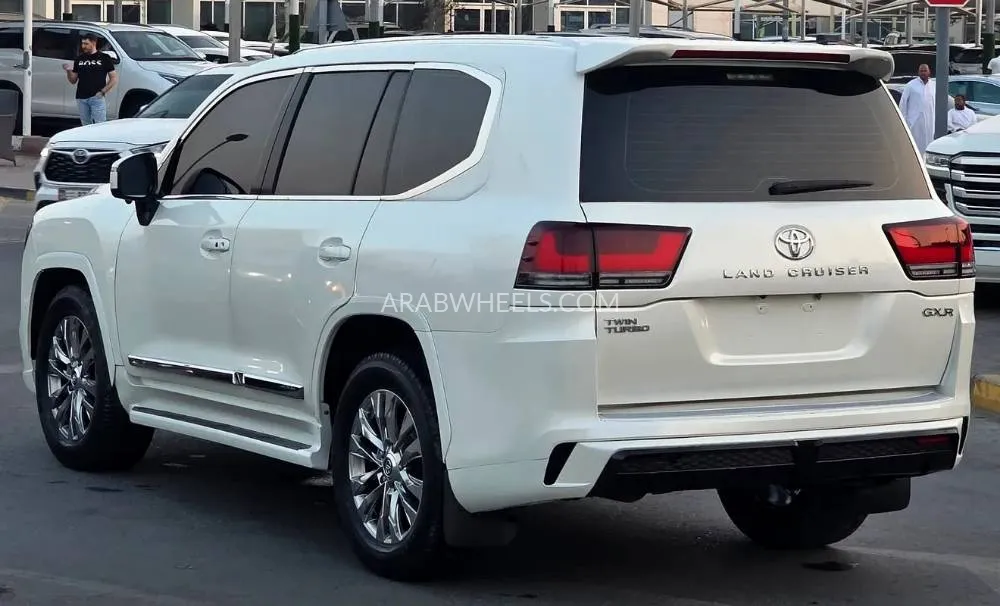 Toyota Land Cruiser 2009 for Sale in Sharjah Image-3