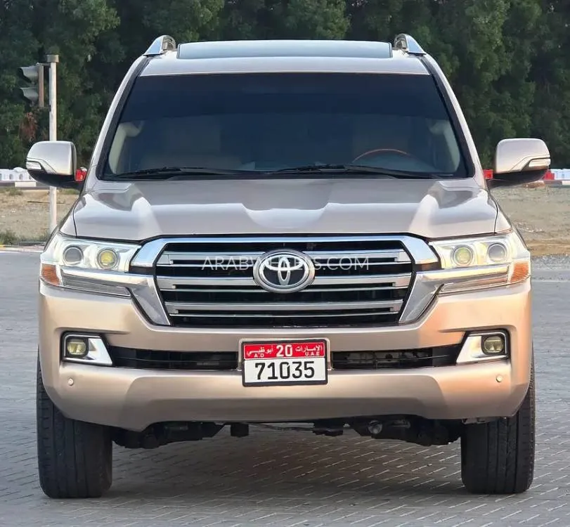 Toyota Land Cruiser 2012 for Sale in Sharjah Image-6