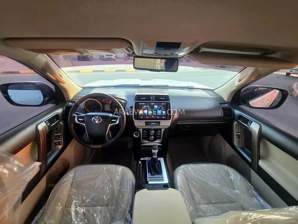 Toyota Land Cruiser Prado 2013 for Sale in Sharjah Image-3