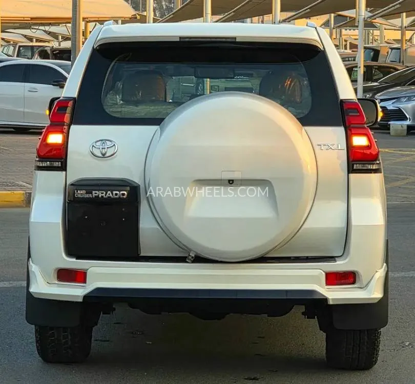 Toyota Land Cruiser Prado 2013 for Sale in Sharjah Image-8