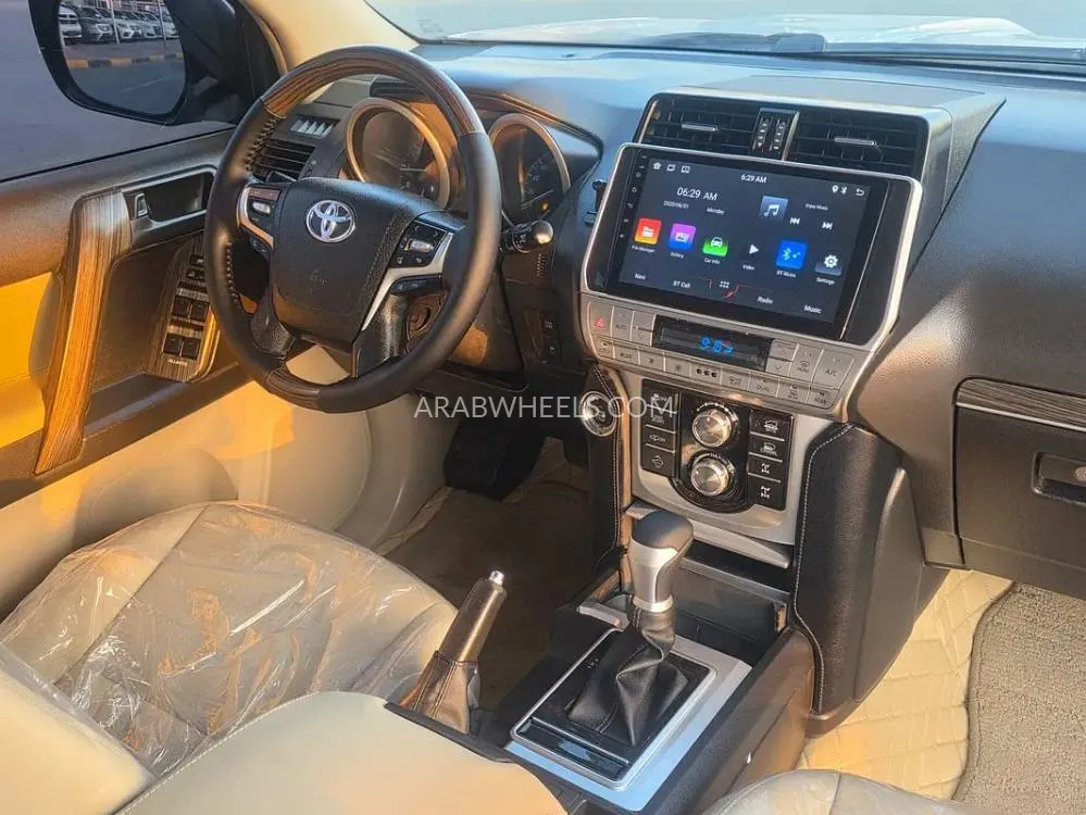 Toyota Land Cruiser Prado 2013 for Sale in Sharjah Image-11