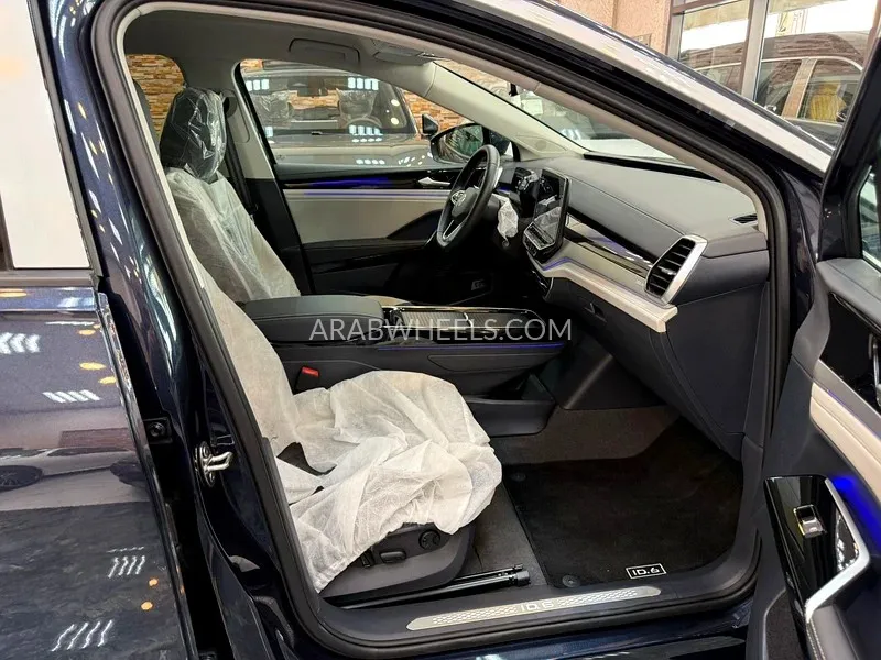 Volkswagen ID.6 2022 for Sale in Dubai Image-10