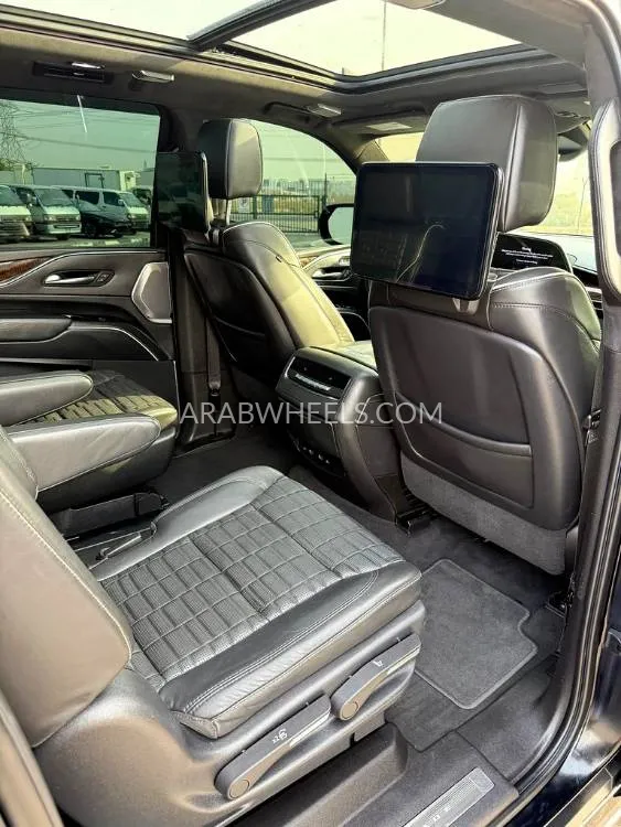Cadillac Escalade 2021 for Sale in Dubai Image-11