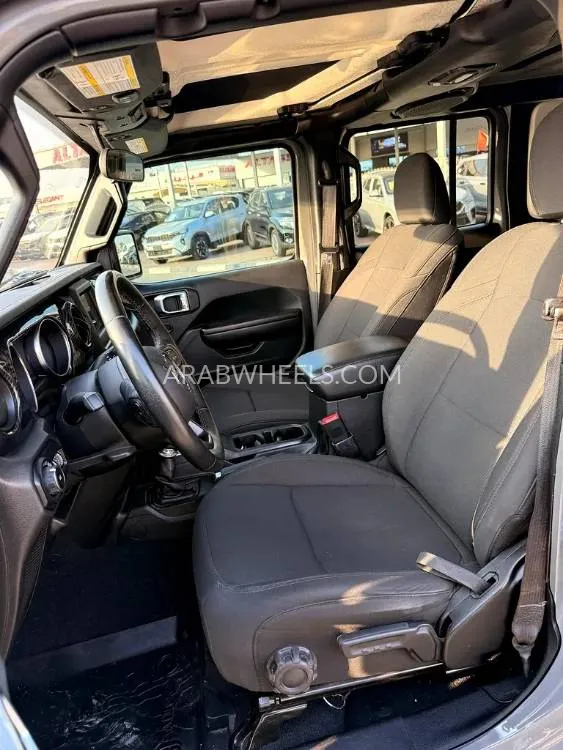 Jeep Wrangler 2020 for Sale in Dubai Image-7