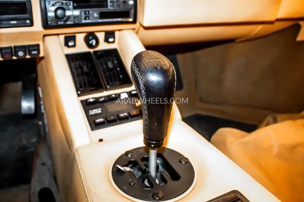 Lamborghini Countach 1991 for Sale in Abu Dhabi Image-4