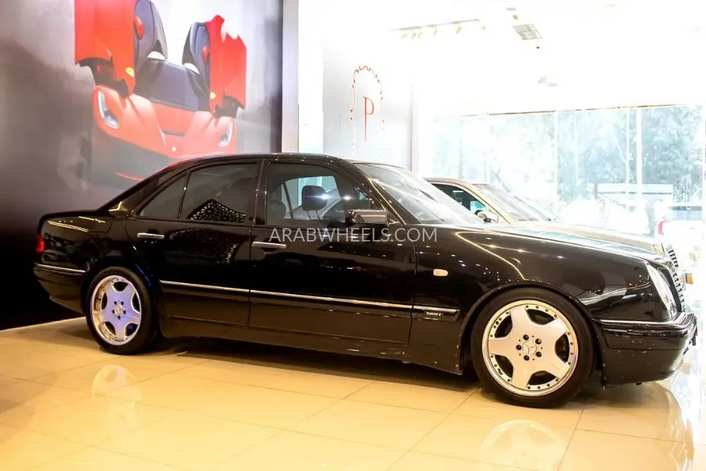 مرسيدس بنز كلاس E 1998 for Sale in أبو ظبي Image-19
