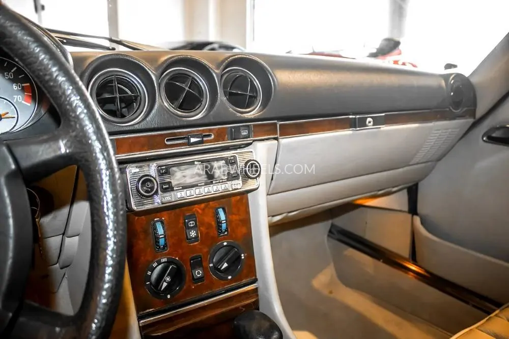 مرسيدس بنز كلاس SL 1985 for Sale in أبو ظبي Image-8