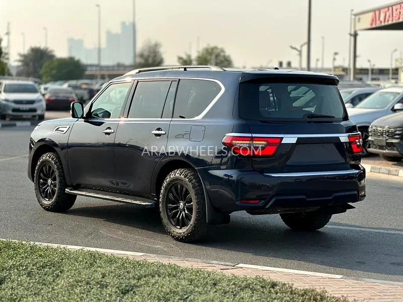 Nissan Armada 2019 for Sale in Dubai Image-3