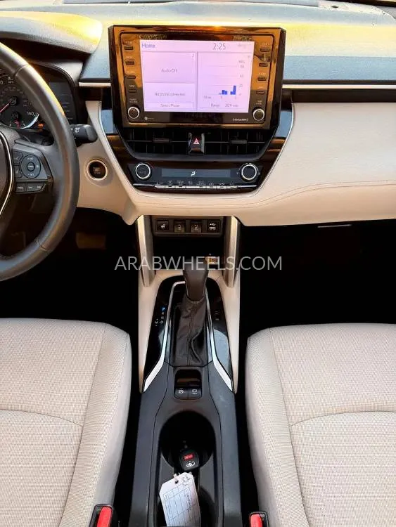 Toyota Corolla Cross 2022 for Sale in Dubai Image-5