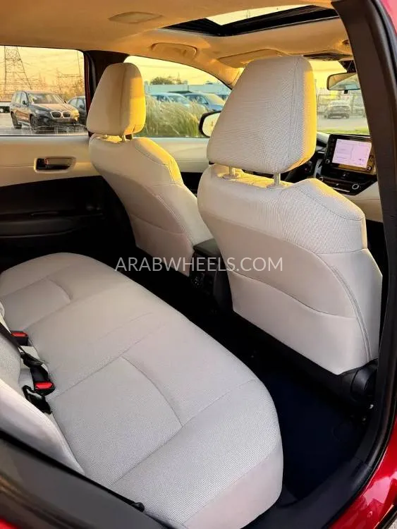 Toyota Corolla Cross 2022 for Sale in Dubai Image-6