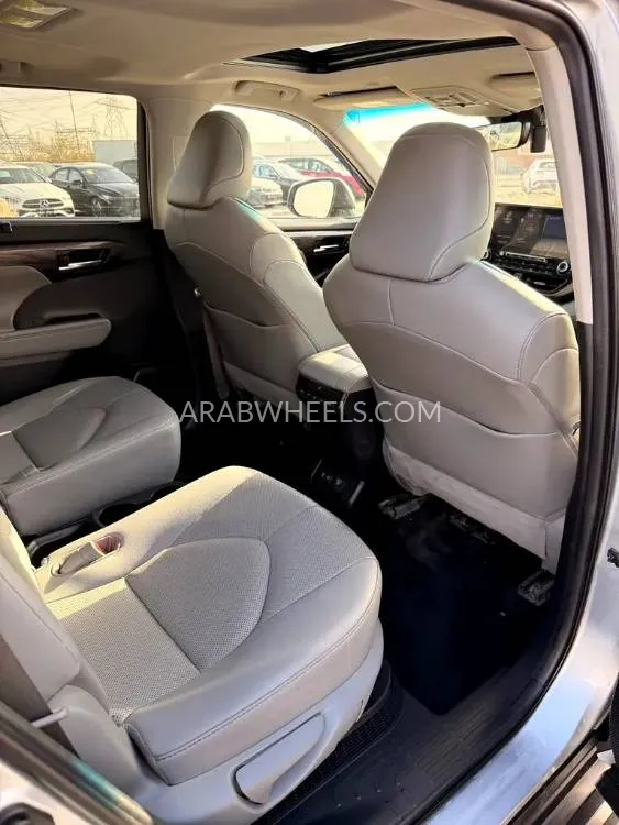 تويوتا جراند هايلاندر 2020 for Sale in دبي Image-16
