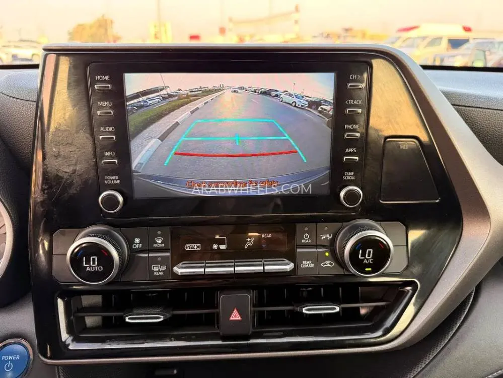 تويوتا جراند هايلاندر 2022 for Sale in دبي Image-12