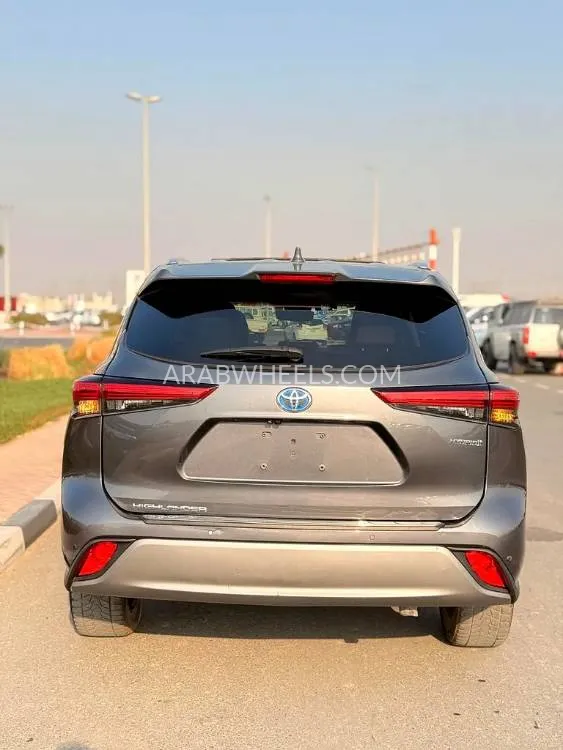 تويوتا جراند هايلاندر 2023 for Sale in دبي Image-3