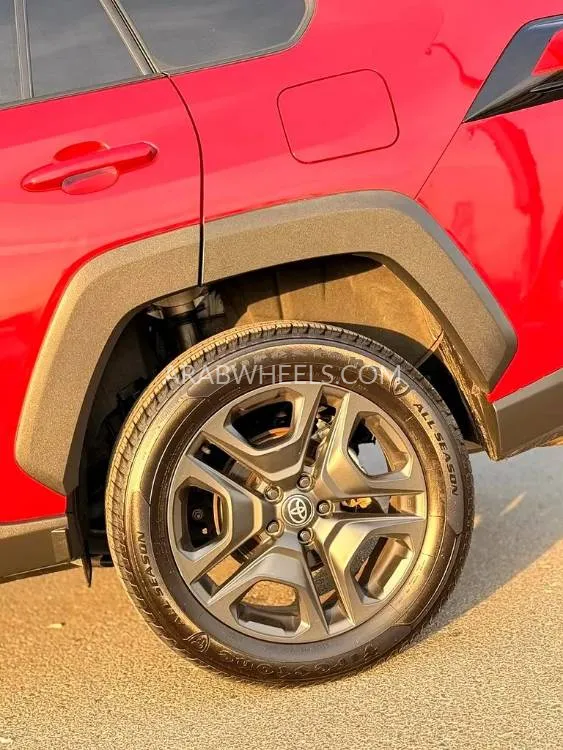 Toyota Rav4 2023 for Sale in Dubai Image-18