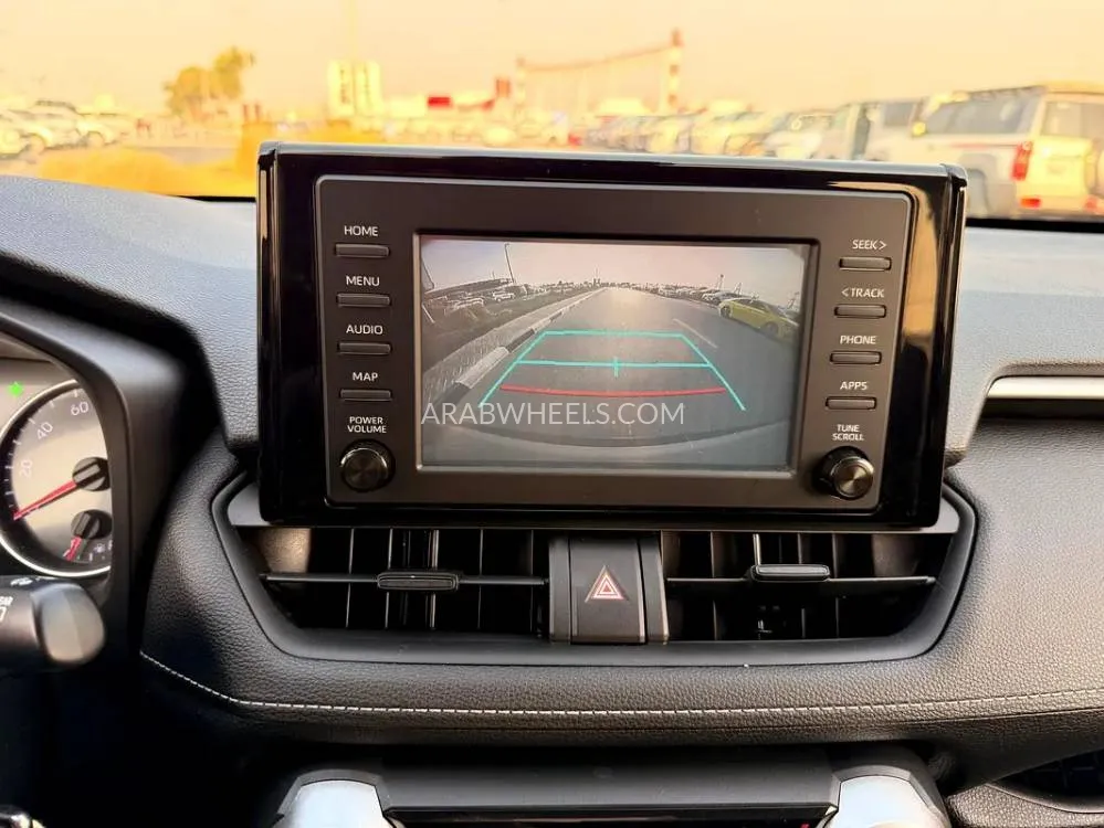 تويوتا راف 4 2019 for Sale in دبي Image-10